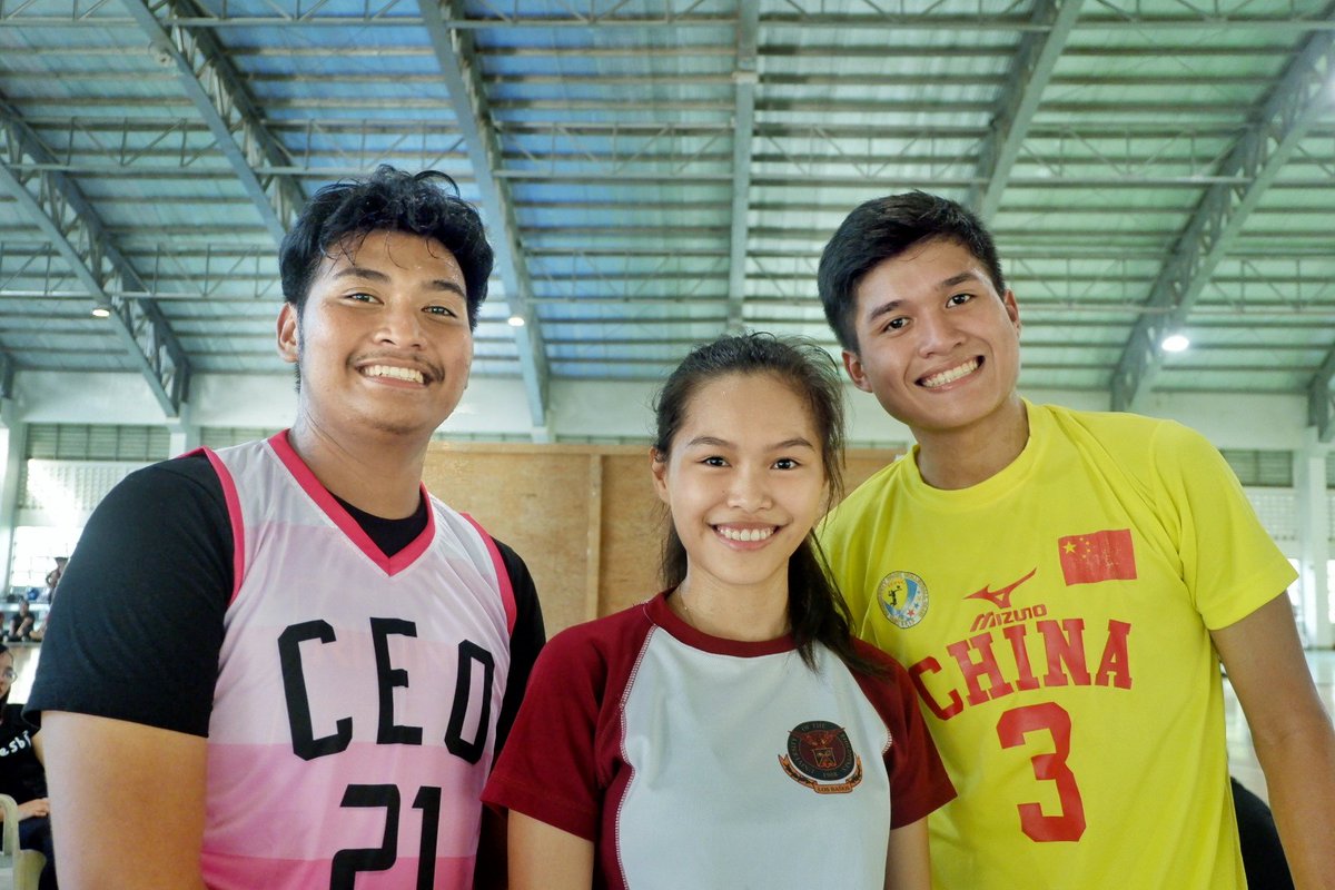CEO_Executives's tweet photo. What a fiery smash from the Executives! A sweep from the CEO Badminton Team for the last match of the day.
 Keep it up Rob, Cindy and Aldrich! 

#LabanExecutives #CEOFight https://t.co/iSrLf1Mp3M