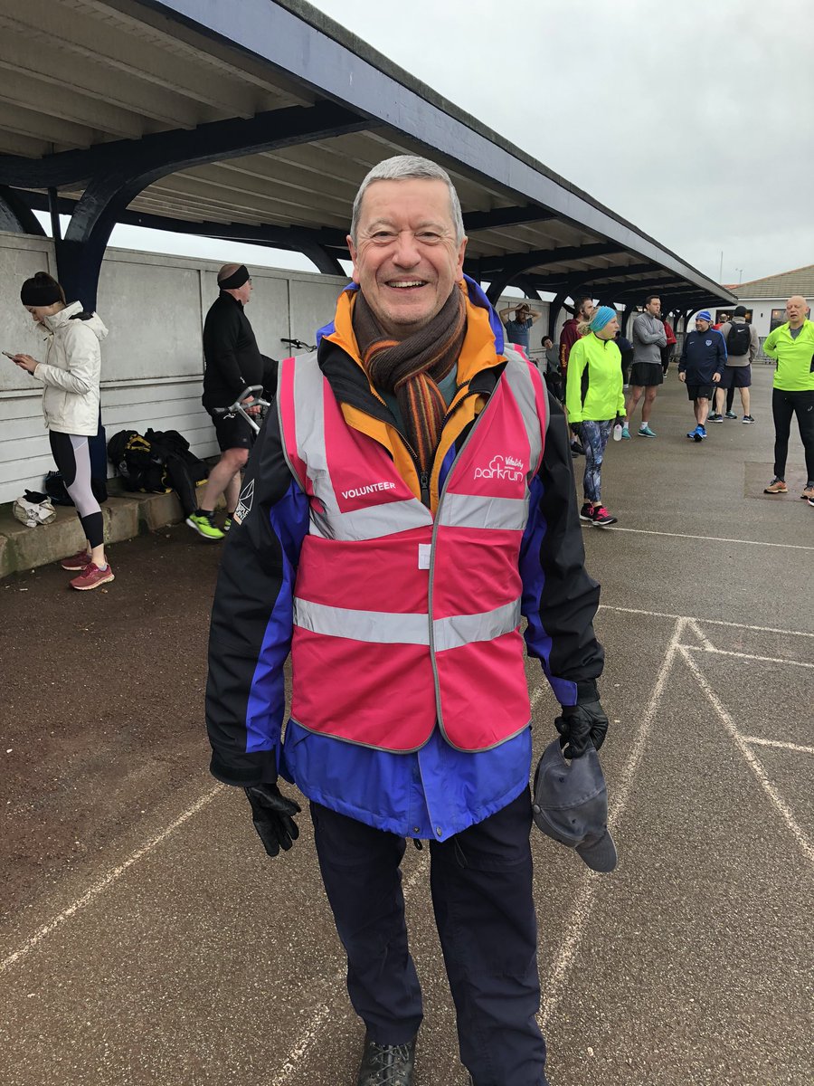 stephengorys's tweet photo. Southsea Parkrun, wearing our new glamorous hi viz vests on international women’s day https://t.co/Bzkd2o1CrK