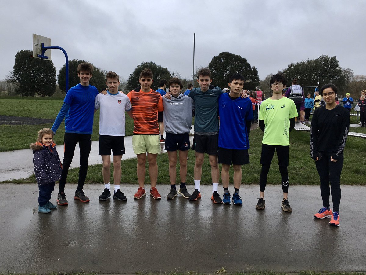 WestBuckland's tweet photo. #wbsboarding @Barnyparkrun this morning. It’s not raining! (Yet). #iloveboarding https://t.co/g9N1rGraKB