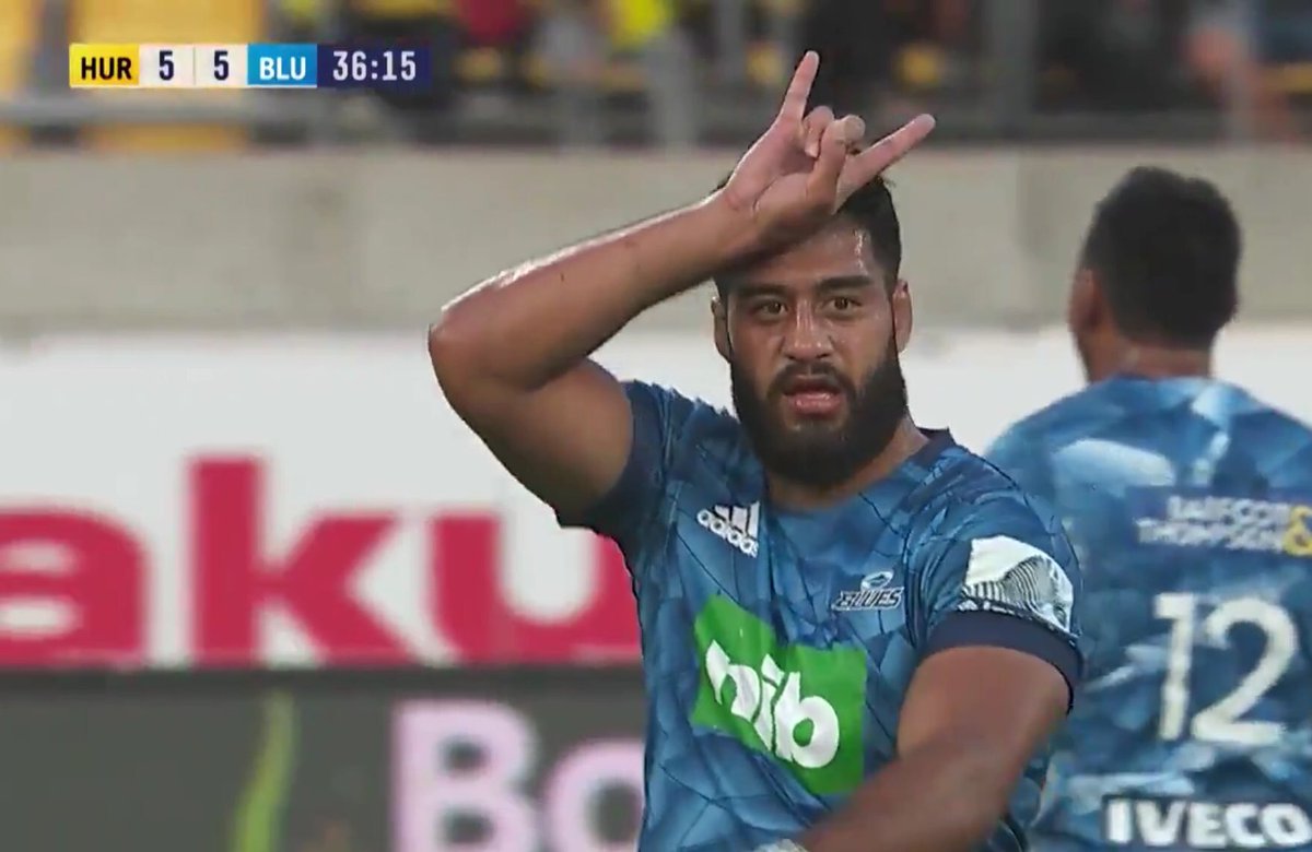 What’s the strangest way to celebrate a try you have ever seen?
#SuperRugby #SuperRugby25years #rugby #HURvBLU
#GuinnessSixNations  #6Nations2020