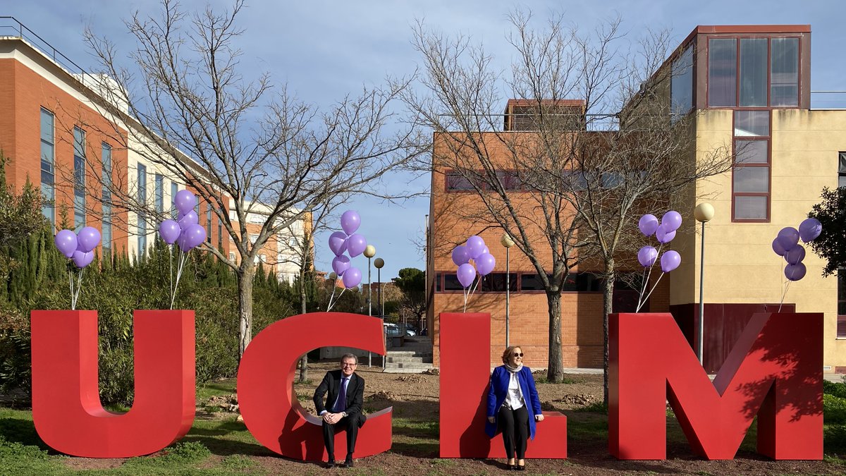 ma_collado's tweet photo. 💜Un placer acoger en @uclm_es el acto conmemorativo @gobjccm @imujerclm del #8M
Las mujeres #CortesMuñoz #BienvenidaPérez #JimenaVillegas #InmaculadaHaro #MónicaGarcíadelPino @RequenaAguilar #MujeresOpañel #CarlotaBustelo nos hacen #imparables en el camino hacia la #igualdad💜 https://t.co/w7WLvI78a9