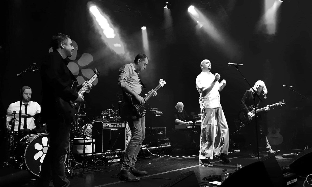 Just under four weeks until we’re joined by <a href="/BandLaid/">Laid - James Tribute Band</a> &amp; <a href="/AppyMundays/">Appy Mundays</a>! Last remaining tickets on sale here > nativeconcerts.com/event/?permali…