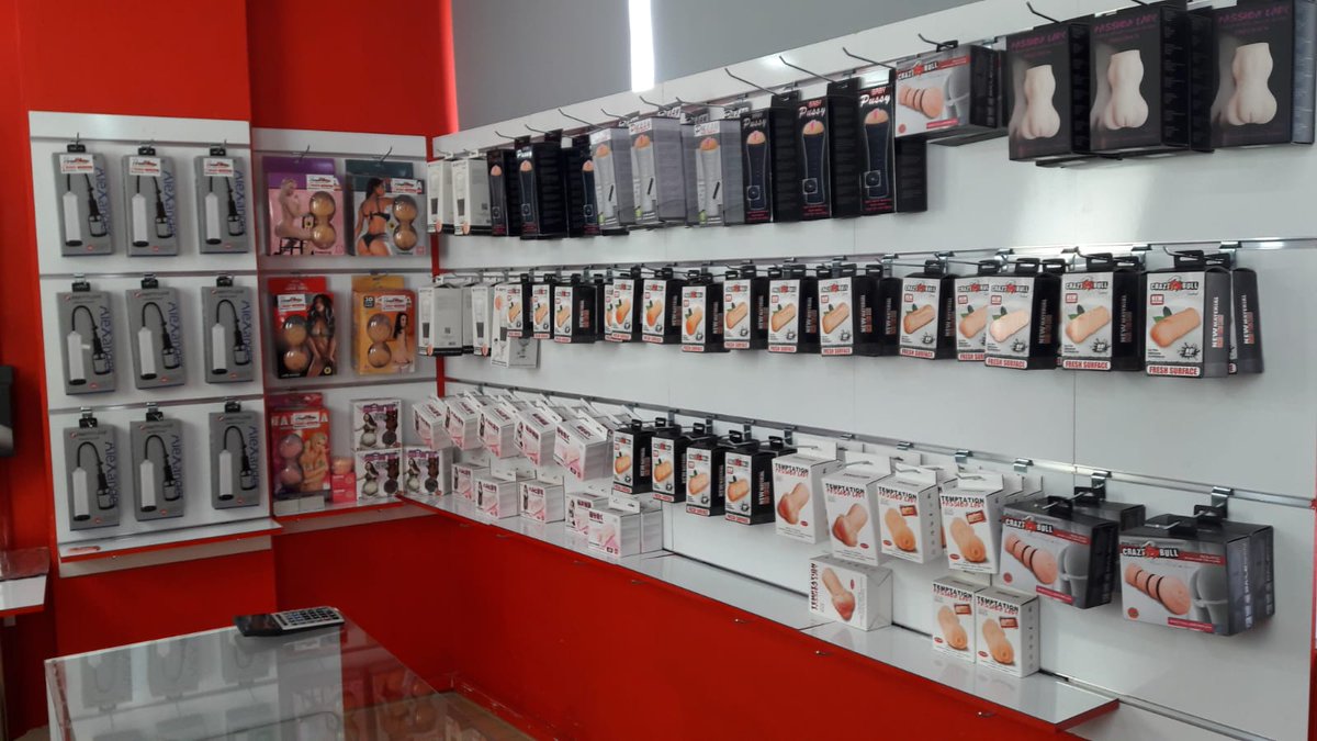 ArzuShop's tweet photo. YENİBOSNA  OTELİ KARSISINDAYIZ ARZU SHOP https://t.co/L4SWC1VJmf