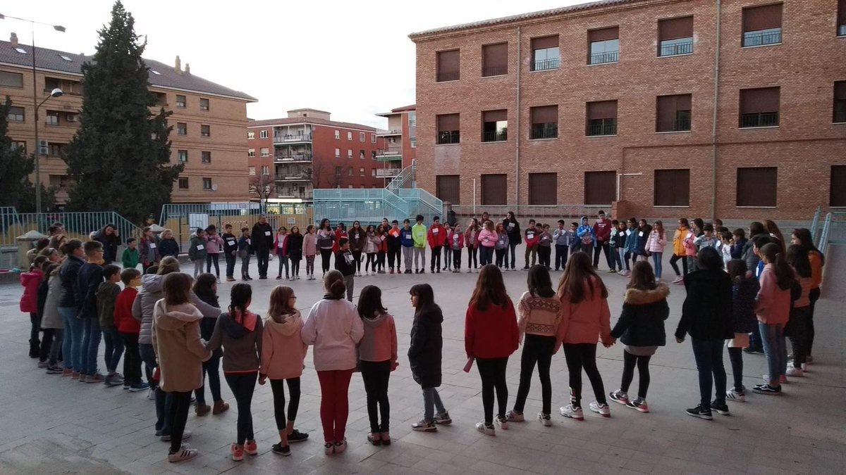 jymvedruna's tweet photo. Y tras la noche... Amanecen en Toledo con ganas de seguir disfrutando con los amigos y descubrir qué aventuras deparará el día. 🌄🤗 @vedrunaToledo #SomosVedruna #SomosFamilia #Prepascua https://t.co/9JQPpXPvje