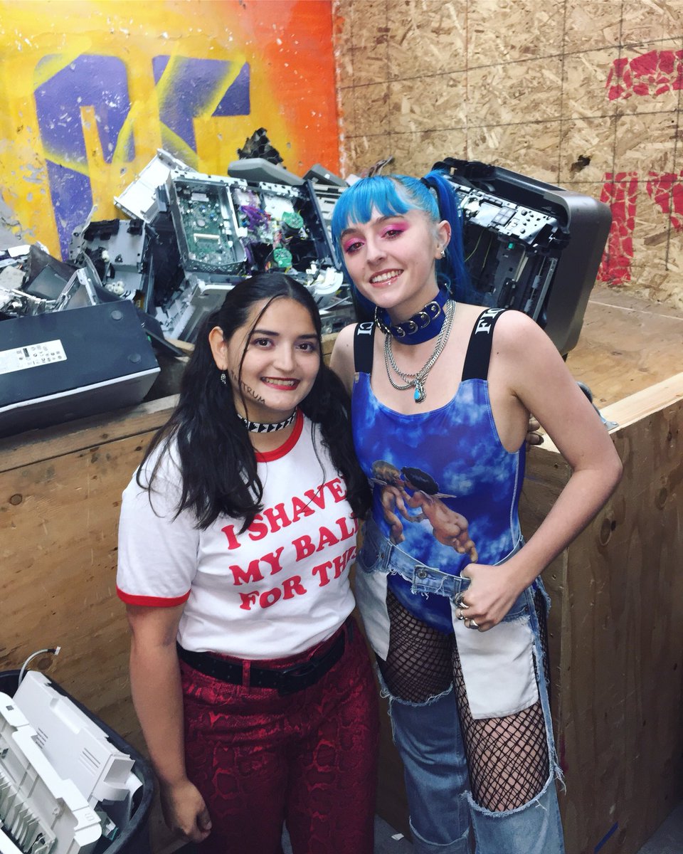 QueenTatooine's tweet photo. Thank you again @ashnikko! My soul needed this. I was smiling all day long!!!! 💎💕🧷🧤😈 #Tantrum #StreamNow #TeamPsycho #RageGround #Ashnikko 💙 #FuckFuckBoys https://t.co/fROEm5wqkZ