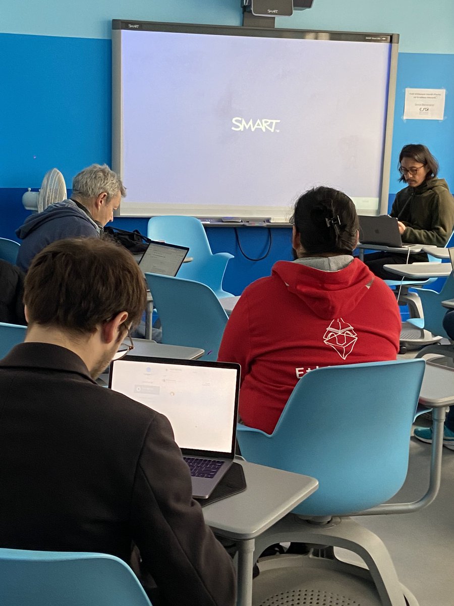 First workshop of the day about to kick off in 5 mins with <a href="/makoto_inoue/">matoken.eth</a> talking about ENS! #theunhackathon