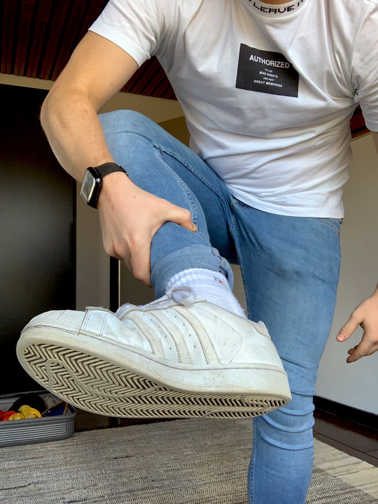 Benny_boid's tweet photo. Got some slave meets and drains planned around London today.Whos up for meeting and being drained by Benny in person? 🤑- Also, my adidas stinky superstars are for sale for 100£, get in my DMs if interested
@rtswitchmutt @slavekane #gayfootnation #alphafeet #londonfindom #findom https://t.co/auZ8NhhYCV