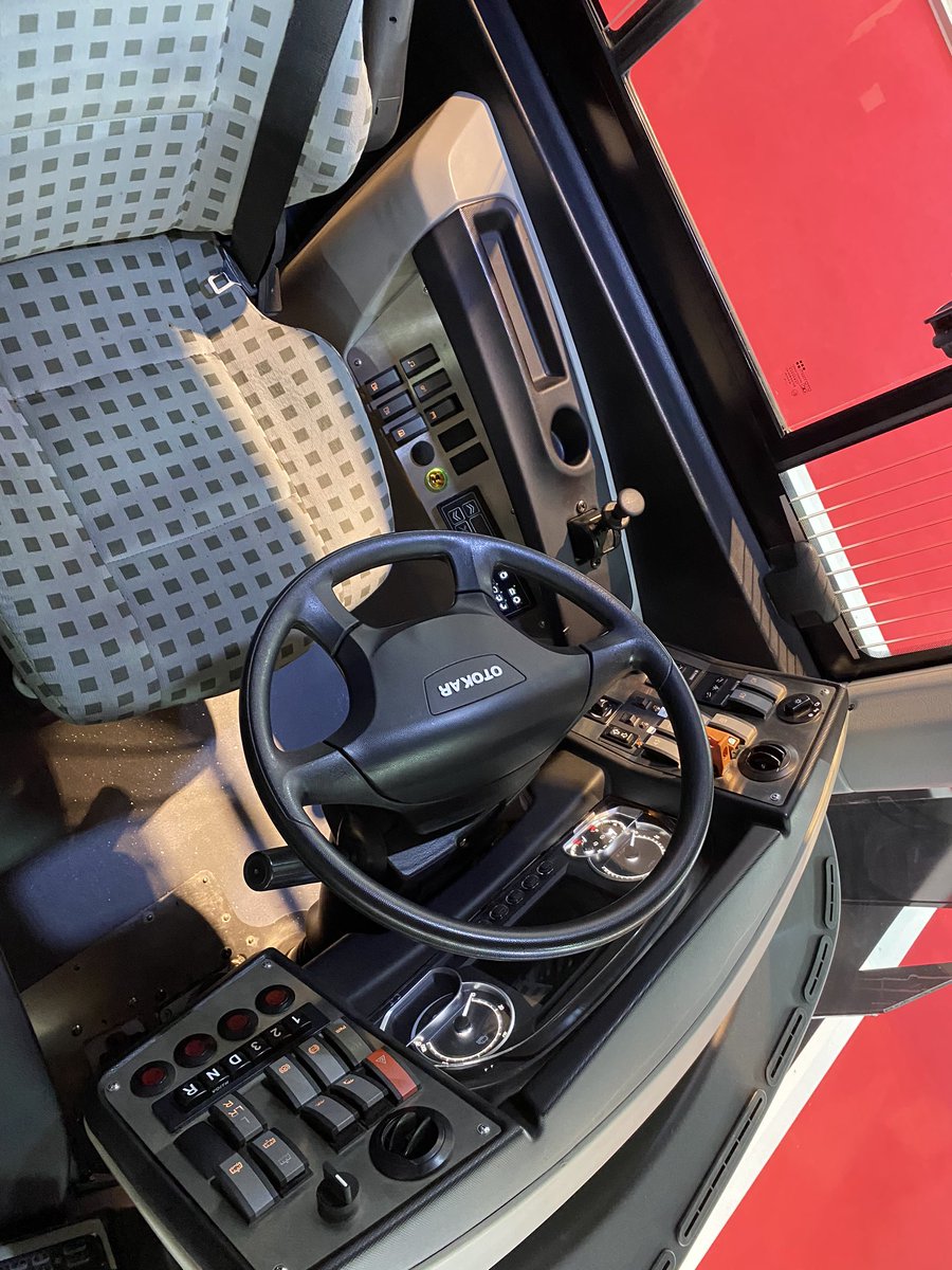 busworld's tweet photo. Otokar Kent Electra is a 95 passenger 12 meter 100% electric bus, with brake energy regeneration feature that allows a power recovery up to 20%. Charges overnight in 3 hours, and is equipped with a 289Kw Li-ion battery pack, for a 300Km range.
.
.
#BusworldTurkey2020 #Busworld https://t.co/RYl36K02Z7