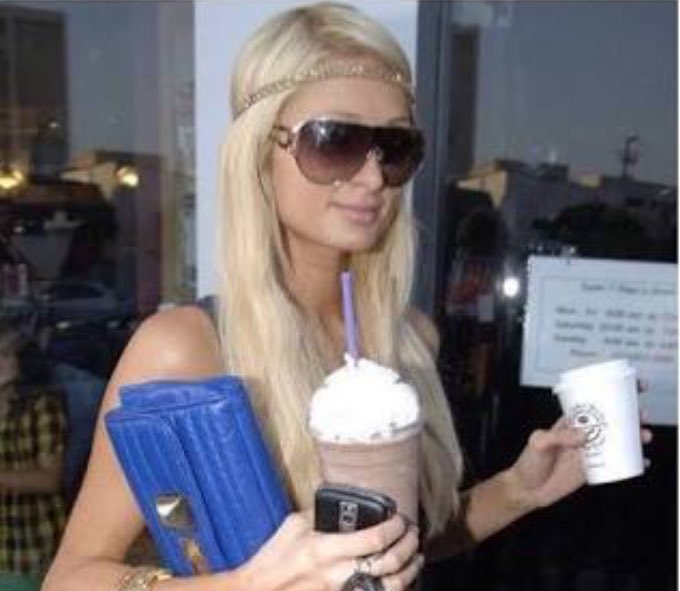 IsabelleDom_'s tweet image. Así me siento cuando llego tarde a trabajar por echar mañanero