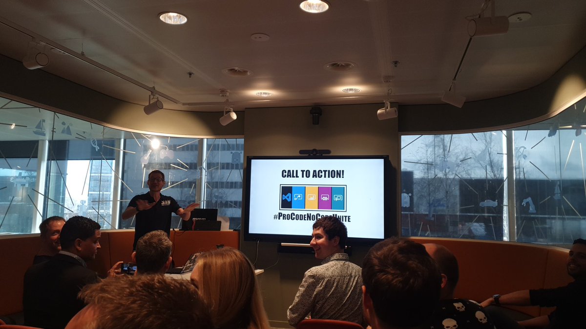 ArturZielinsk12's tweet image. @ScottDurow taking #ProCodeNoCodeUnite on the road in #365satAMS. @lagerquistsara just walked in.. 😮😀✊