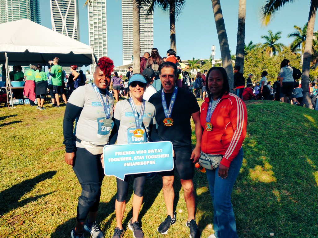 7011patriots's tweet photo. It's a beautiful day 🌞 for a run 🏃🏃‍♀️. Our #APRunners had a great time with their coach Ms. Perez and @MiamiSup at the #MiamiSup5K Be proud #PatriotNation 💪☝️🏅 @RunMiami @MDCPS @MDCPSNorth #TheGreatNorth https://t.co/239Ks4Ag7L