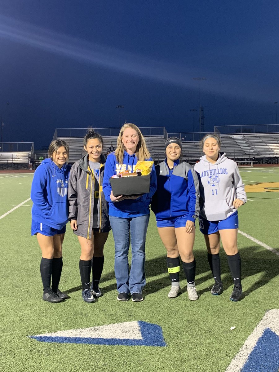 fc_vhs's tweet photo. Teacher Appreciation Night was a success! What a nice way to recognize the hard of our teachers! Thank you all who take the huge responsibility to be an educator! https://t.co/CAEuotypqS