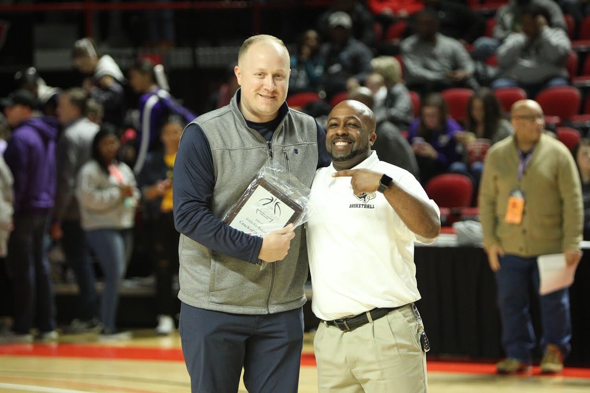 sportingtimes's tweet photo. The 4th Region Coaches Association 2019-20 
Coach of the Year
@WCAthleticDept 
#coachwithpassion https://t.co/Dwm6UEz4Ps