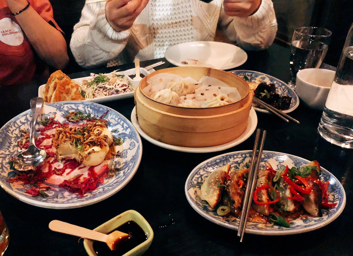 BfFlora's tweet photo. My sister got to see the Baby Flora of Fulton Market last night. #WithCompliments 

Chef’s kiss 😘👌🏽 to the “champagne wishes and five star dishes. Man, this shit is fucking ridiculous” https://t.co/97wwUOt5bD