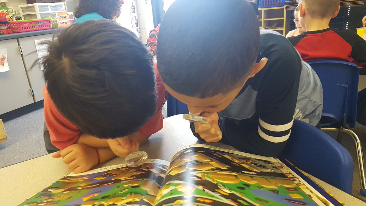 SalinaMoorehead's tweet image. &quot;How do those binoculars make it look so big?&quot;, &quot;I see a mosquito in that microscope.&quot; &quot;I spied a race car in the book.&quot; Just a few of the comments I heard while learning about how our eyes and brain work together to see. I loved it!😁❤ @OGEStigercubs  @MarshallCoSch