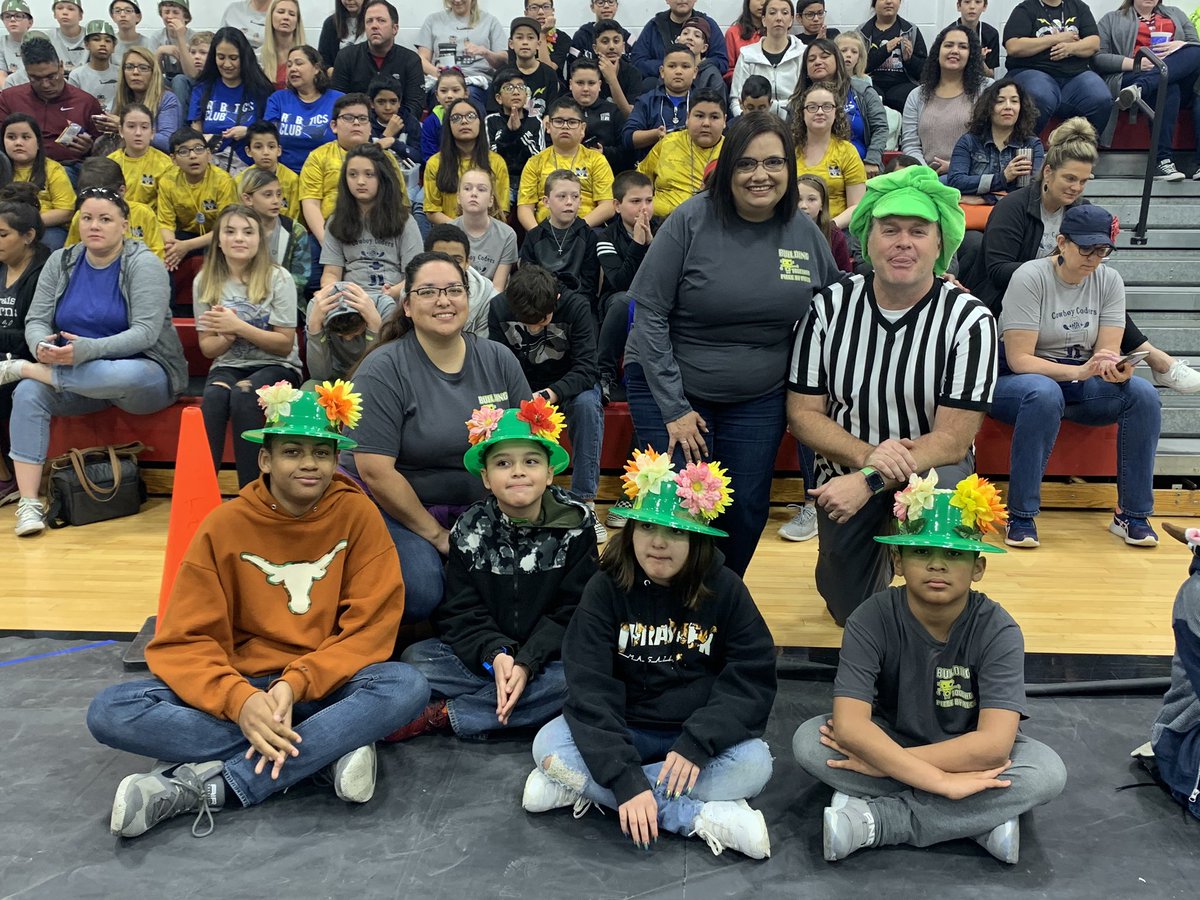 csanchez8254's tweet photo. Game on! Ready for the San Antonio First LEGO League Alamo Area Curiosity Championship. #EagleBots #OMGRobots #Team36868 @FIRSTinTexas @Winston_ES @SouthwickAndrew @samigari7 https://t.co/eKAqjOKU5A