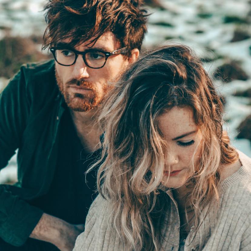 RECORD OF THE WEEK

#NP: <a href="/The_Paper_Waits/">The Paper Waits</a> - Contours

<a href="/JerichoKeys/">Jericho Keys</a> picked the latest song sent to us by this incredible duo. "Two voices that were just made to blend into one"

Listen ▶️ bbc.in/38vgeIN