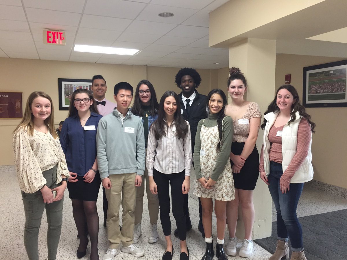 msfishinnovates's tweet photo. Team Bourne is ready to compete in today’s Southeast MA Science &amp; Engineering Fair! @bourne2lovebhs https://t.co/LiooKICGKh