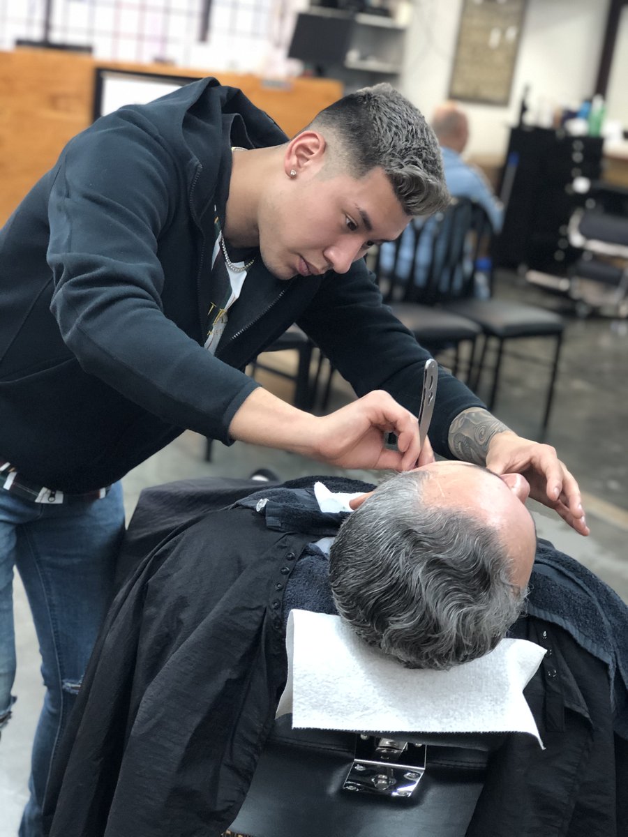 We provide Top Quality Service. Follow us and watch our success continue to grow! #tonsore #tonsoremasteracademy #sanantoniobarbers #sanantonio #walhpro #andis #oster #futurebarbers #texas #barbercon #traditionalbarbering #modernbarbering