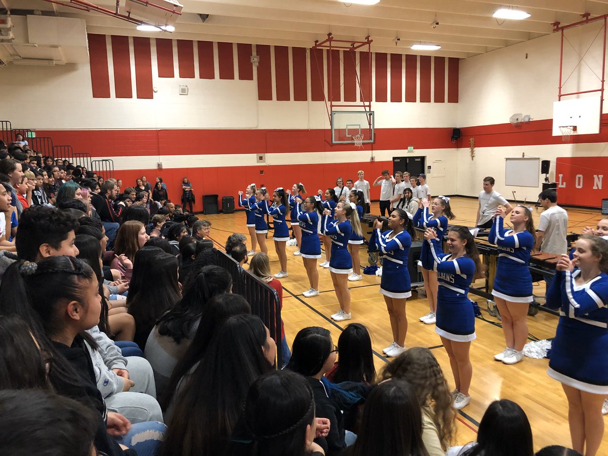 Thank you LHS Drumline and Cheer Team for coming out to LPMS to encourage our students to participate in extracurriculars and sports now and next year. Taking High School Transition by #StVrainStorm. <a href="/LHSTrojanWay/">LHSTrojanWay</a> <a href="/longs_peakms/">Longs Peak Middle School</a> <a href="/GoTrojanNation/">LHS Athletics</a>