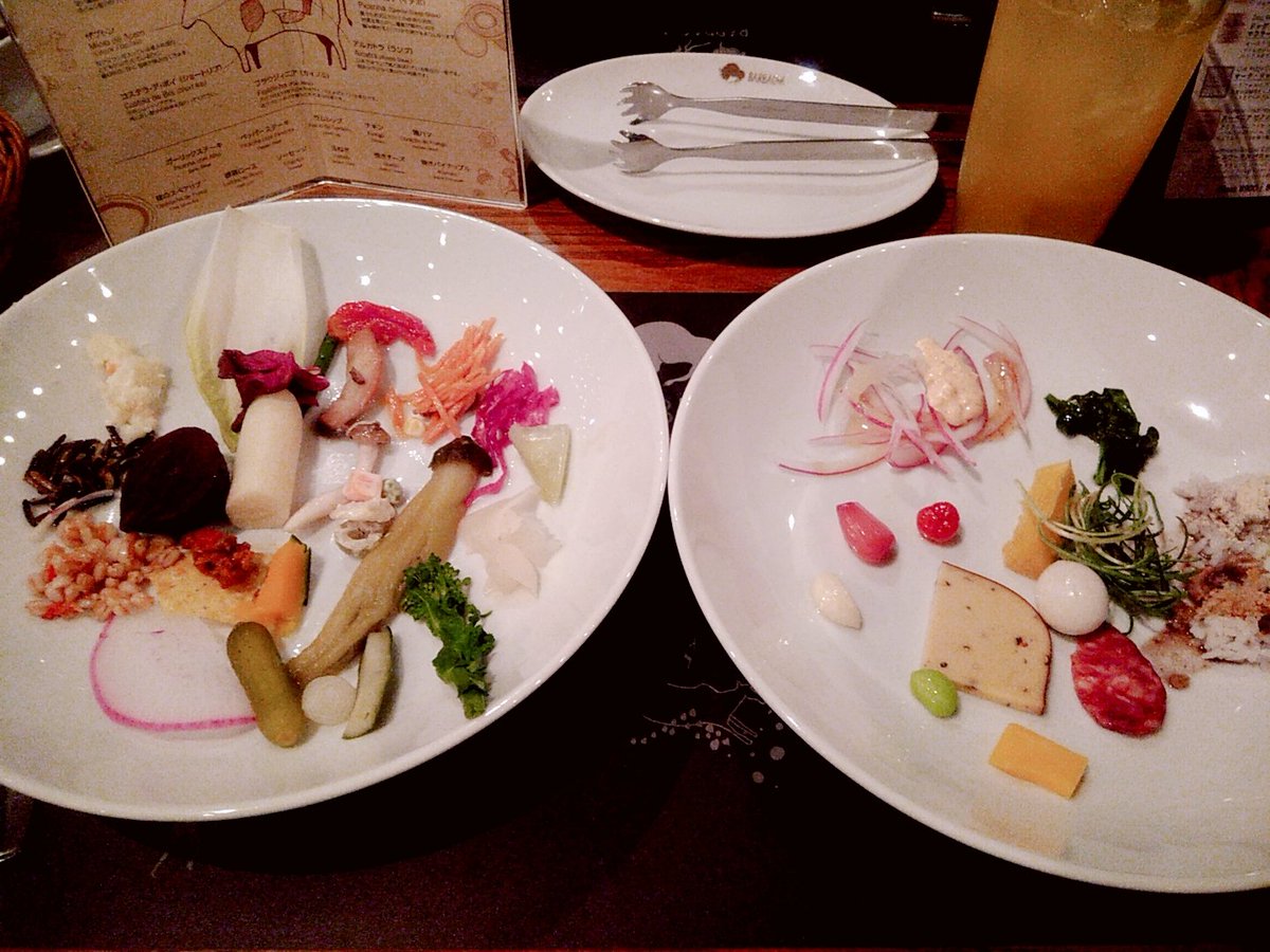 あと美味い肉と美味い野菜と美味いよく分かんない飲食物も摂取してきた✌️ 