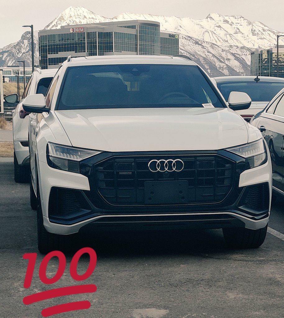 PeruvianGio's tweet photo. The #audiq8 is so sexy. #bosscar https://t.co/Wct1FWrPBo