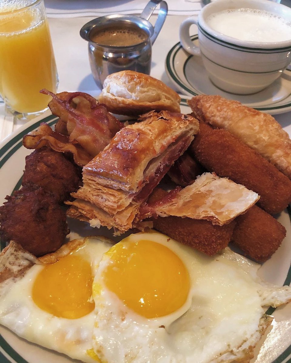 VersaillesMiami's tweet image. The #PerfectBreakfast doesn’t exi--
📷 : @chesteatz