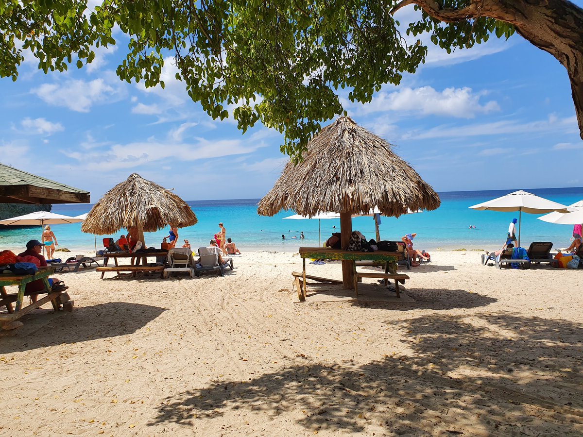 SG Holidays 
SG Holidays
SG Holidays