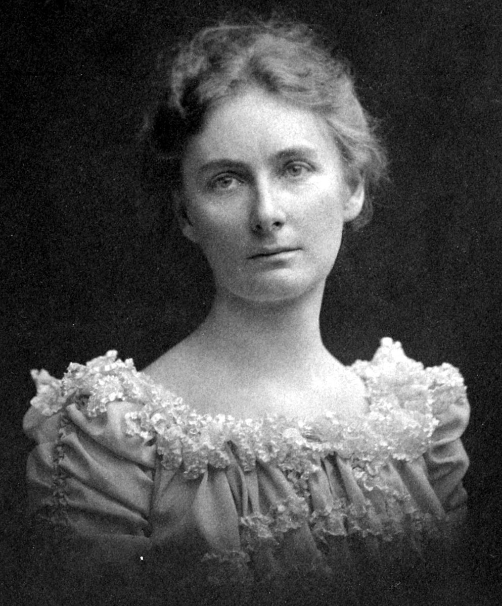 Scicomm_Uvic's tweet photo. Bon dia!! Avui se m'han enganxat una mica els llençols! 😴 Sóc la Florence Bascom, pionera en geologia i educadora!

#FlorenceBascom #PioneresdelaCiència https://t.co/t32b06CUBN