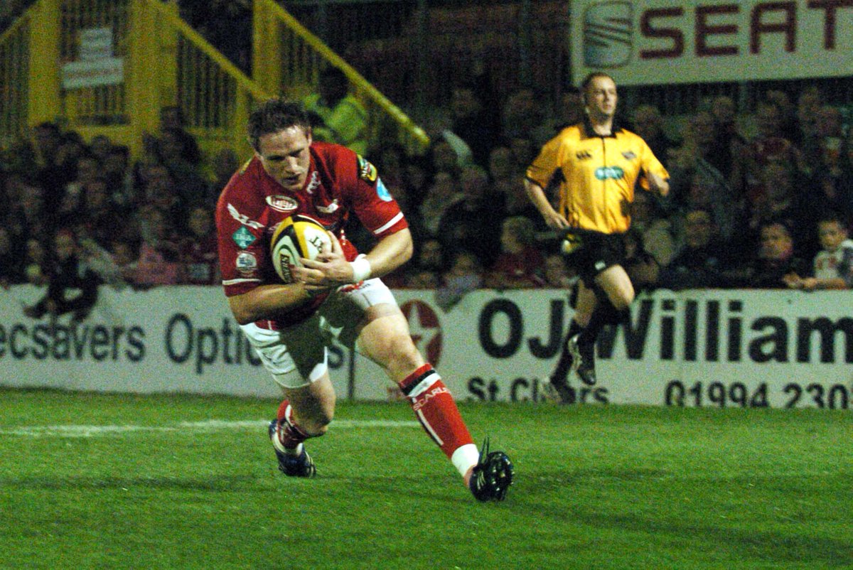 scarlets_rugby's tweet photo. What a player #RIPMJ https://t.co/C4yWbVz64u