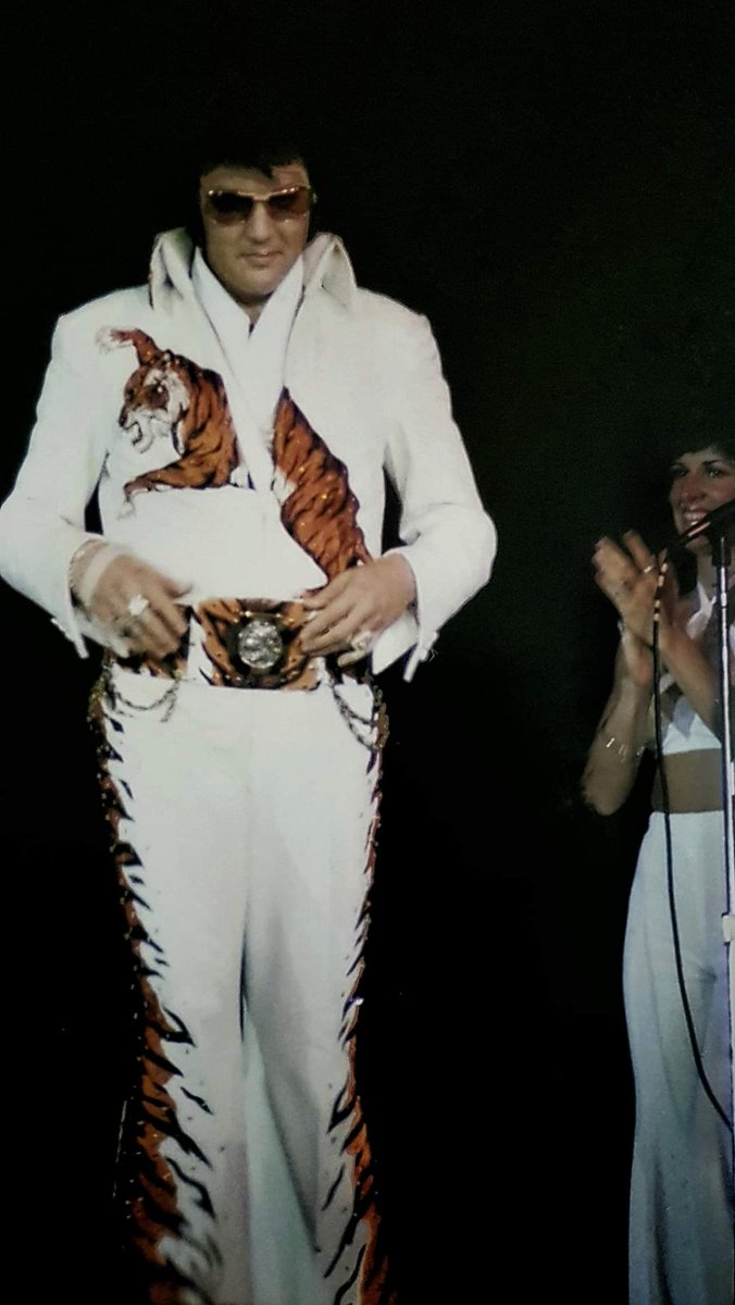 AboutElvis's tweet photo. #Elvis #ElvisPresley #Elvistheking #Elvis1974 #ElvisHistory #Elvis2020 https://t.co/Ad2ZgEuLWK
