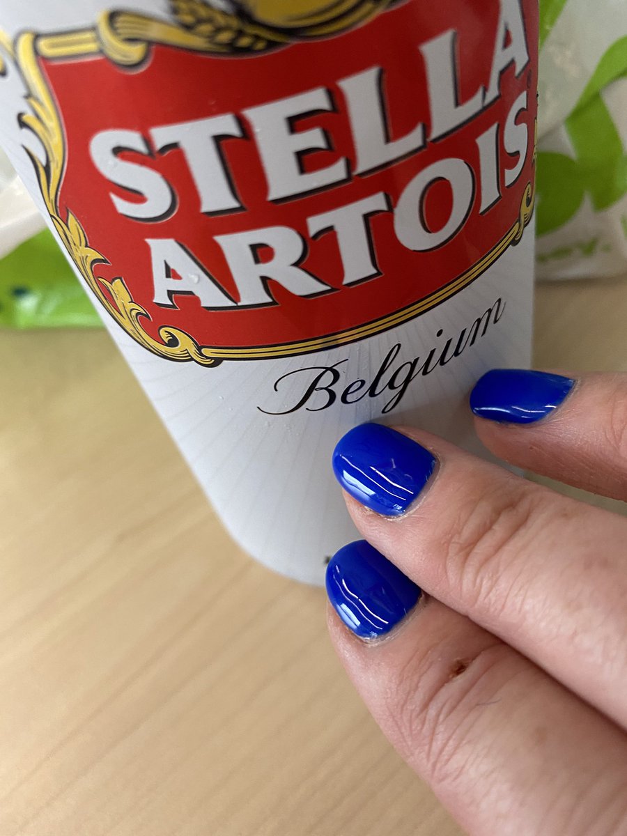 melissagrundy's tweet photo. And we’re off Bradford (a) #luckynails https://t.co/Zcg5QXtJTX