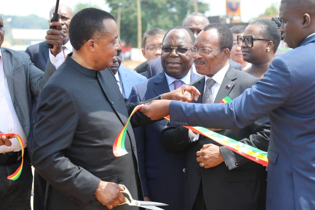 SassouNewsApp's tweet photo. Denis #Sassou N'Guesso a lancé la route #Souanke #Ntam le 6 mars 2020. Il est à présent possible de rallier en voiture #PointeNoire à #Douala via #Ouesso et #Yaounde https://t.co/2q9MwVmG3o