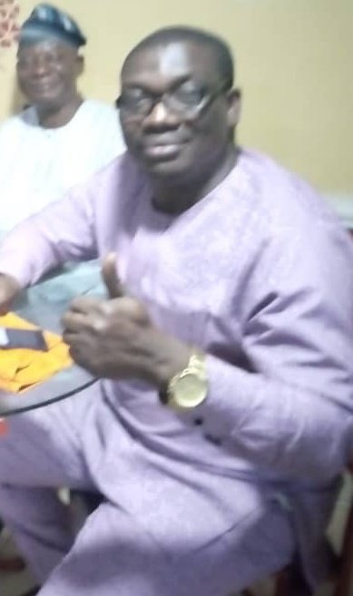 Eniolajustus's tweet photo. Executor of final plot. Thanks for being a friend a wife can count on https://t.co/jR5D9IAmre