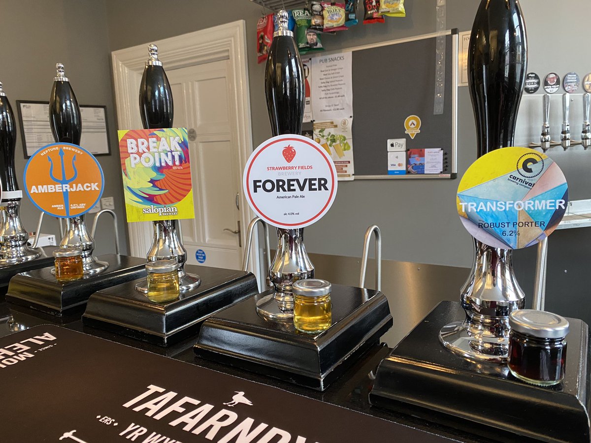 MoldAleHouse's tweet photo. Saturday’s cask ale from 2pm - 

Amberjack - @neptunebrewery 
Break Point - @SalopianBrewery 
Forever American Pale - @Strawbe93090170 
Transformer Porter - @carnivalbrewing https://t.co/N2DOK7lkxc