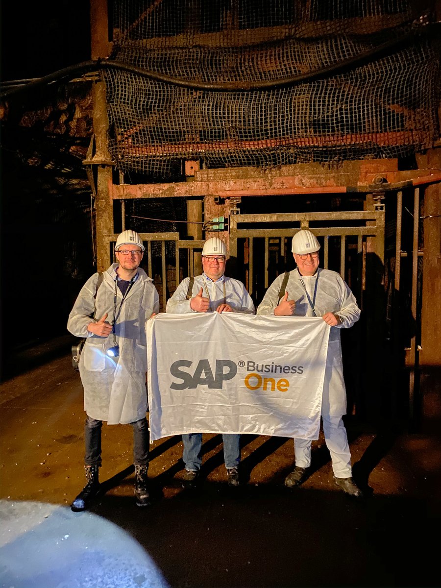 hacklaender's tweet photo. Das Team der #Versino West ist stolz auf eine erfolgreiche Umsetzung von #SAPBusinessOne in einem Salzbergwerk bei #DEUSA + #NDHE https://t.co/JvlMIKVvnc