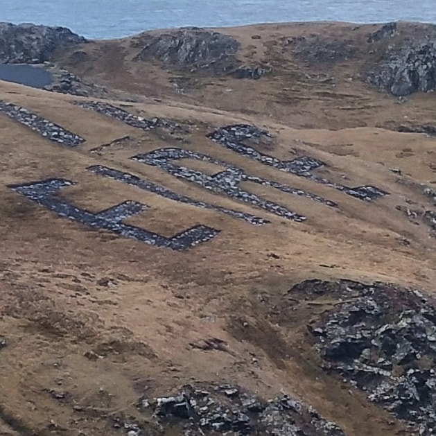 Travel_Donegal's tweet photo. The Donegal corridor from WW2 still visible at @visitsliabhliag.  These stones, painted white,  spelling 'EIRE' let planes know they were flying over neutral Republic of Ireland. #DonegalHolidays #WildAtlanticWay #sightseeing #daytours #localguide https://t.co/FYwjKGLSbD