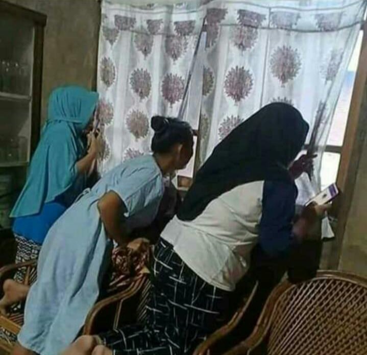 asmaraningrumm's tweet photo. Tetangga ak pas ak diapelin cowo : https://t.co/de1efX8oKl