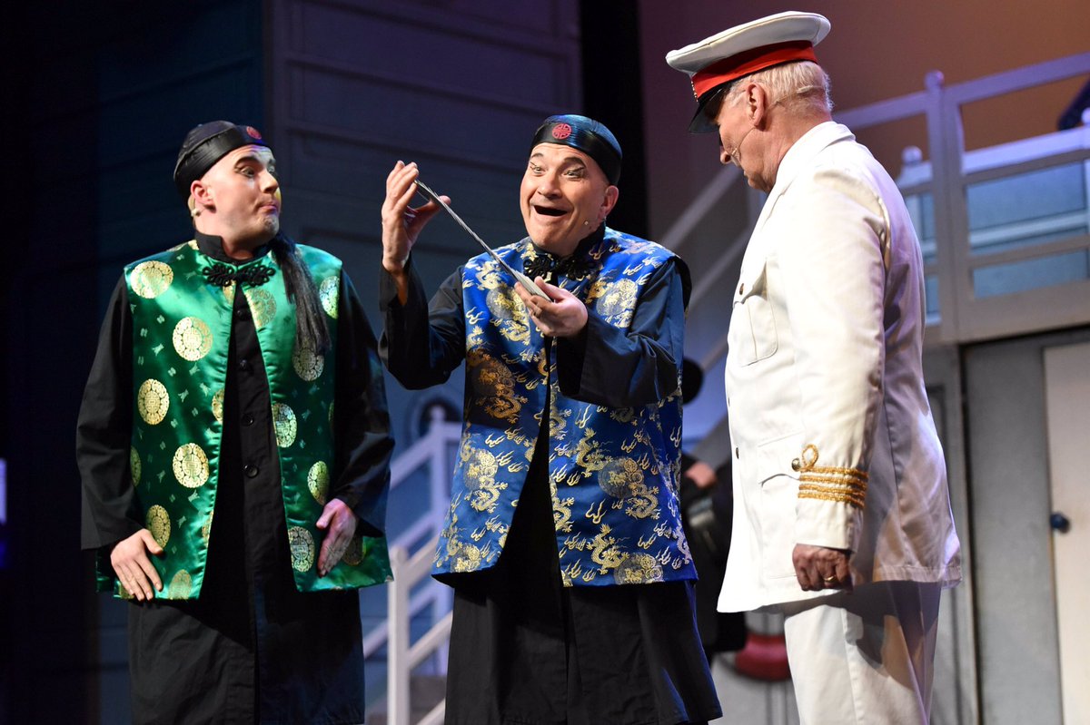 WareOperatic's tweet photo. Last two shows today at the @hertfordtheatre so get down there to catch the fantastical Anything Goes. #wareoperatic #anythinggoes https://t.co/tqI5QIEwnd