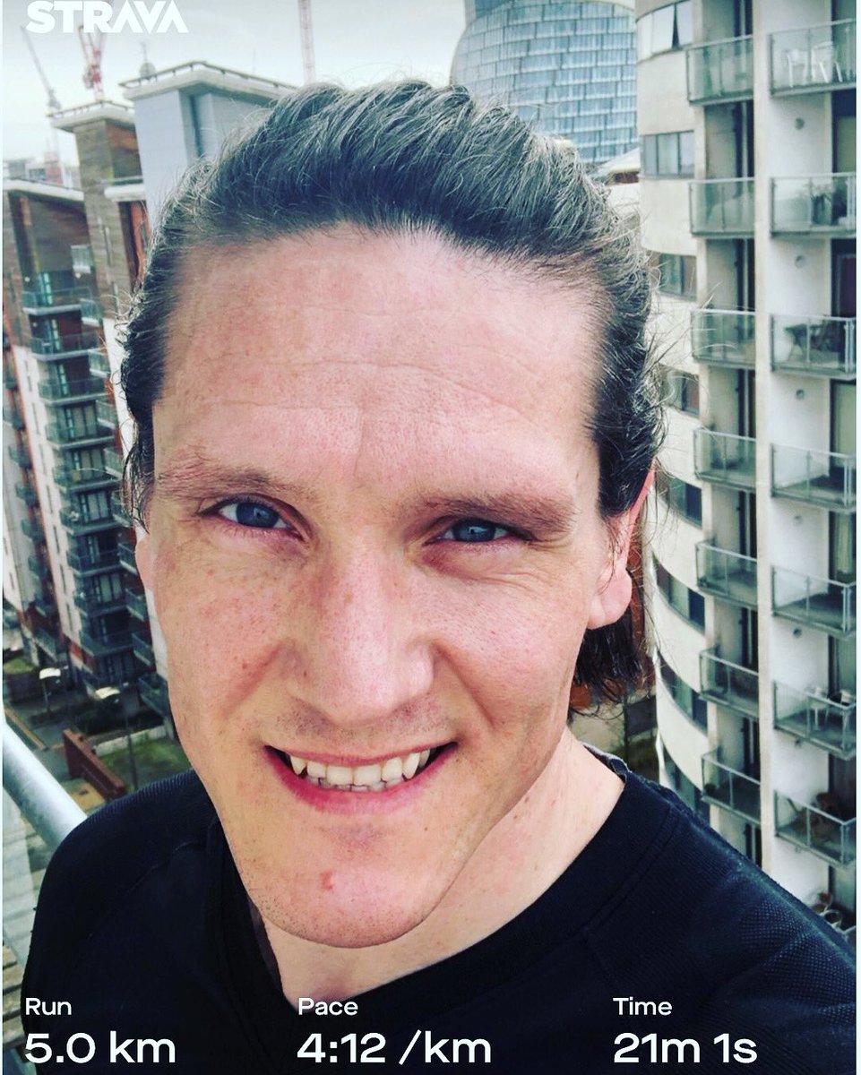 FidentiHealth's tweet photo. New trainers = New PR. 🙂 Happy / knackered post run selfie! Have a great weekend all. 🙌🏻
@ukrunchat #ukrunchat https://t.co/XHkdnZ0ik0