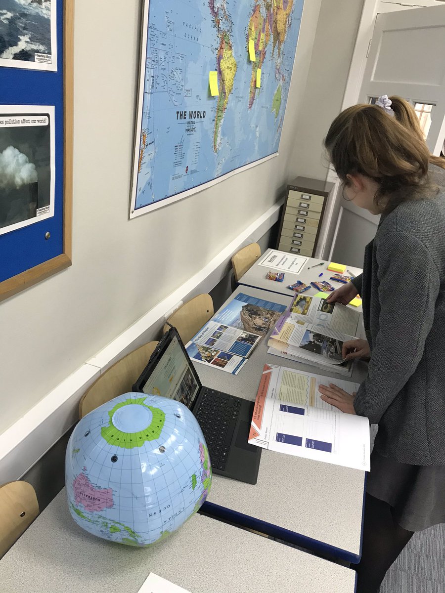 GeoArdingly's tweet photo. Getting ready for open morning in the Geography Department @GeoArdingly #ardinglycollege https://t.co/ERu8qCphRa