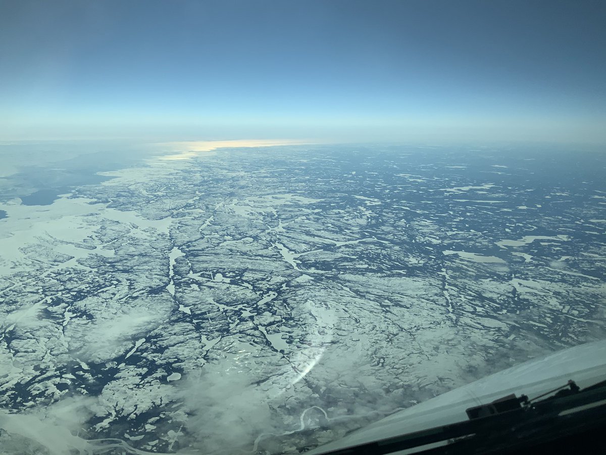 peytour13's tweet photo. 4 pics approaching Gulf of St Lawrence #AF054 #777
Another great Atlantic Xing
#AvGeek #pilotlife
🇨🇦 & 🇺🇸 here we are 😎 https://t.co/I3rSNnmLat