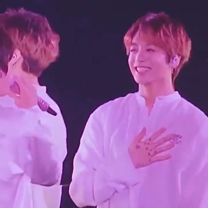 jnkoobi's tweet photo. NO ONE SPEAK TO ME https://t.co/h9VthyfByY