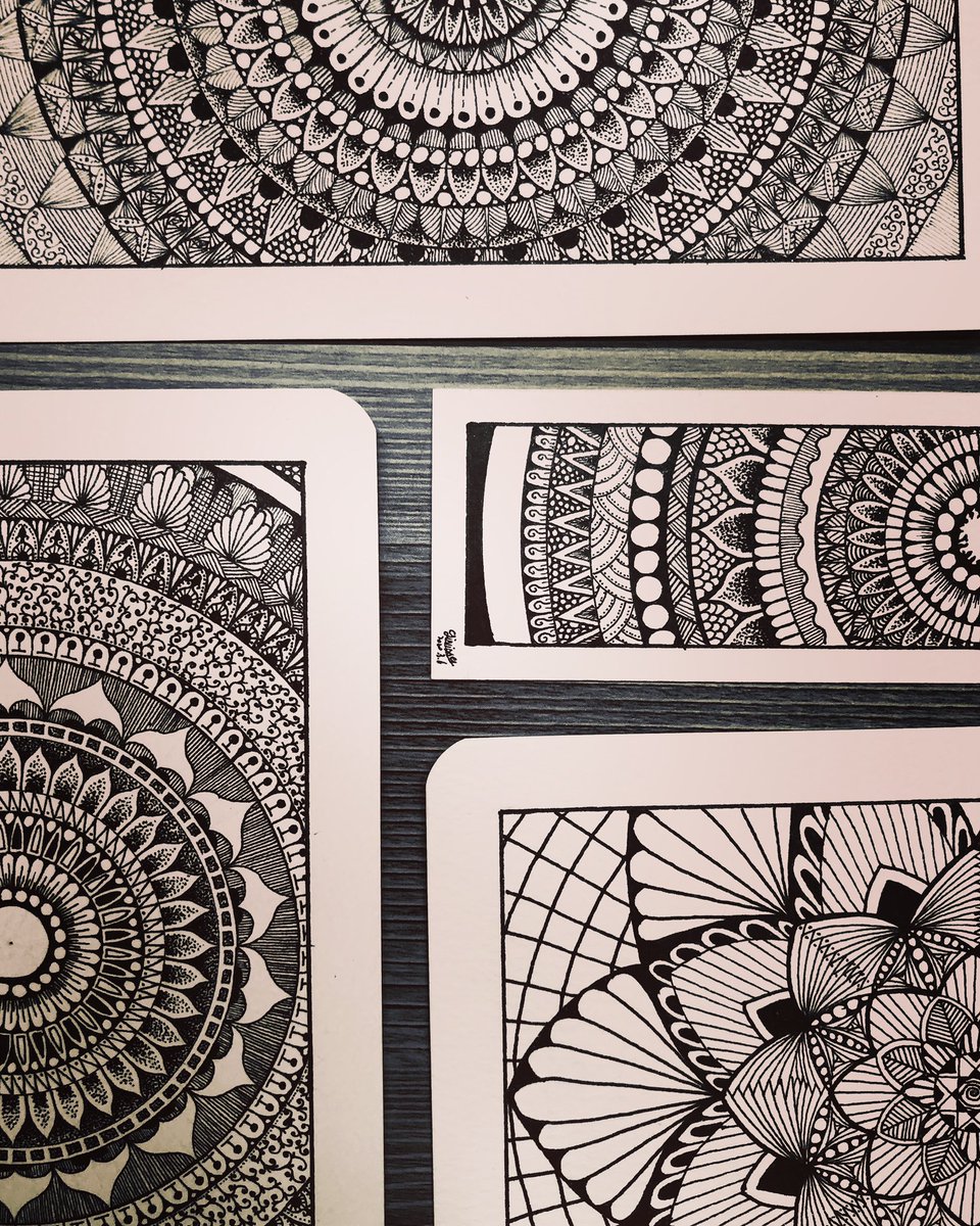 qkrtmdcksdhk's tweet photo. #노가다 #잰탱글 #젠탱글 #zentangle #만다라 #패턴 #패턴아트 #아트그램 #그림 #펜그림 #원 #동그라미 #패턴소품 #art #미술 #흑백 #선 #선그림 #선연습 #또다른 #시작 https://t.co/xVQP80BxQt