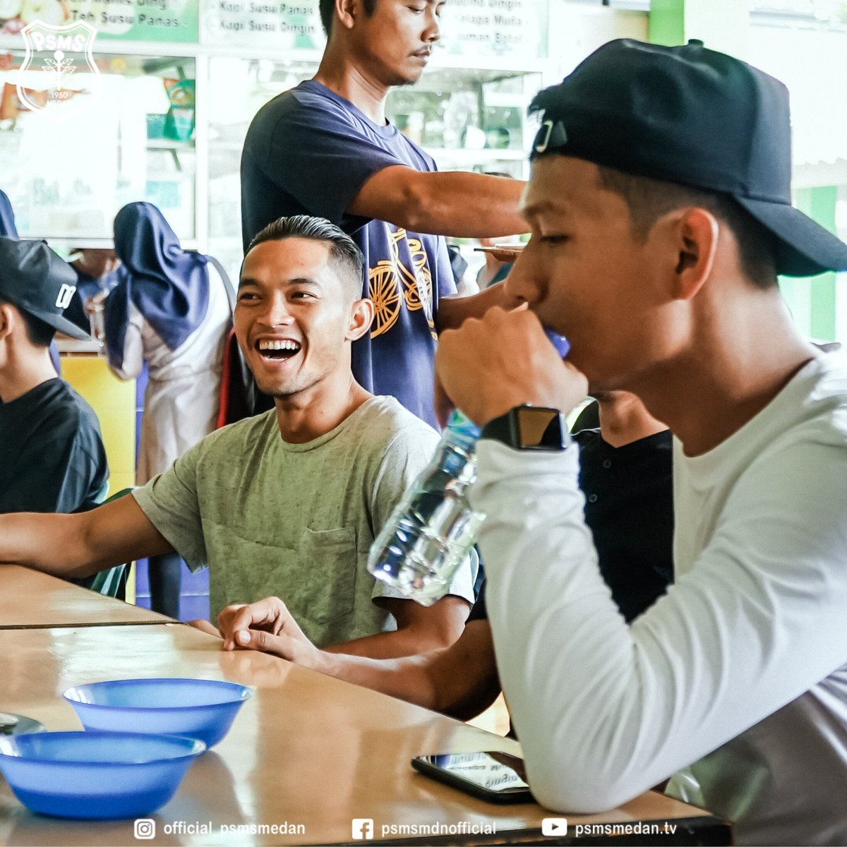 PSMSMDNOFFICIAL's tweet photo. Selamat weekend wan kawan 💚💚 https://t.co/pe8Kby3Lxu