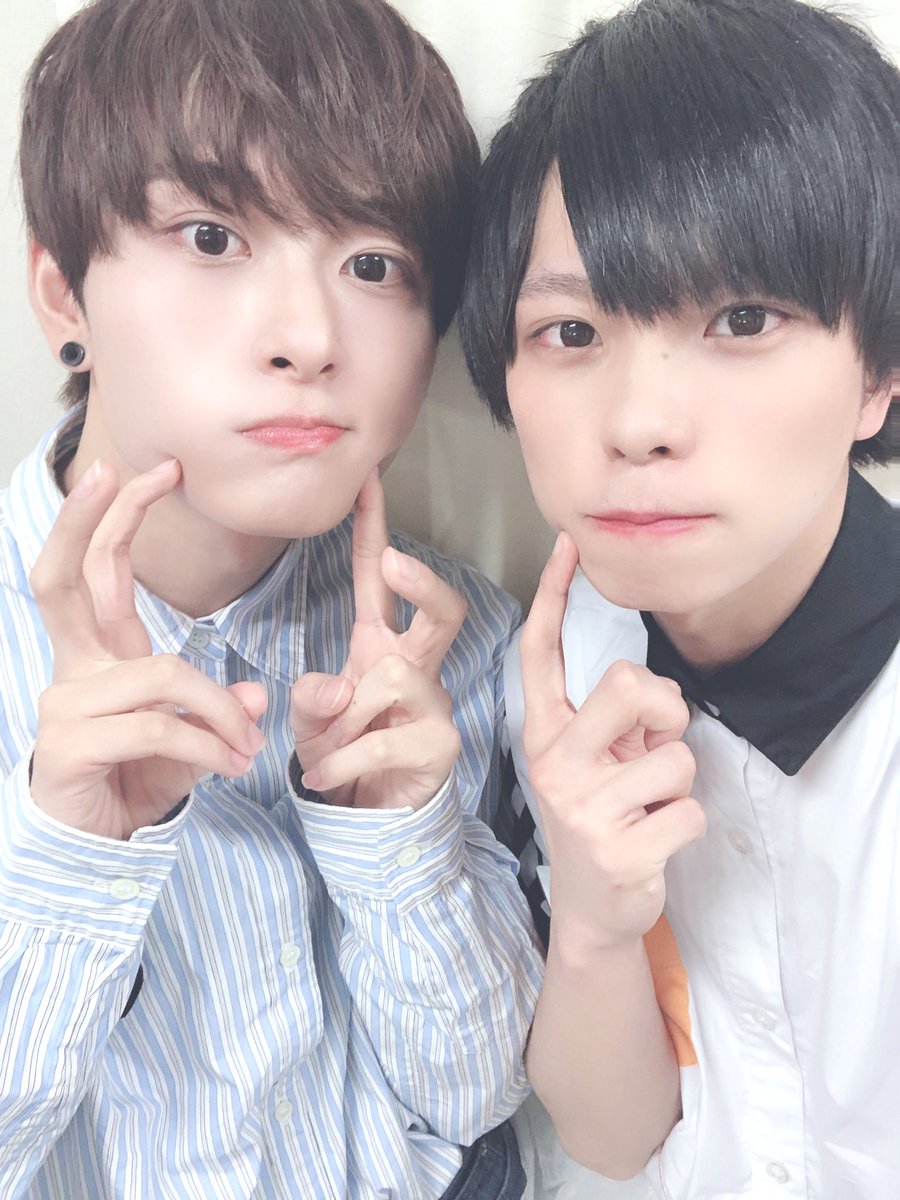 ryuu_ReL's tweet photo. 『DDほぼ毎日生放送~7日目~』ありがとうございました！🐶

直接は会えないけどみんなに会えてる(?)の嬉しいし、今日もみんなのおかげでライブ楽しかったよー！ありがと！✨✨✨

けどやっぱり直接会えないの寂しいからリプするからリプください💕

お写真はたくとさんと撮って頂きました！😆😆😆 https://t.co/13q4bcrf59