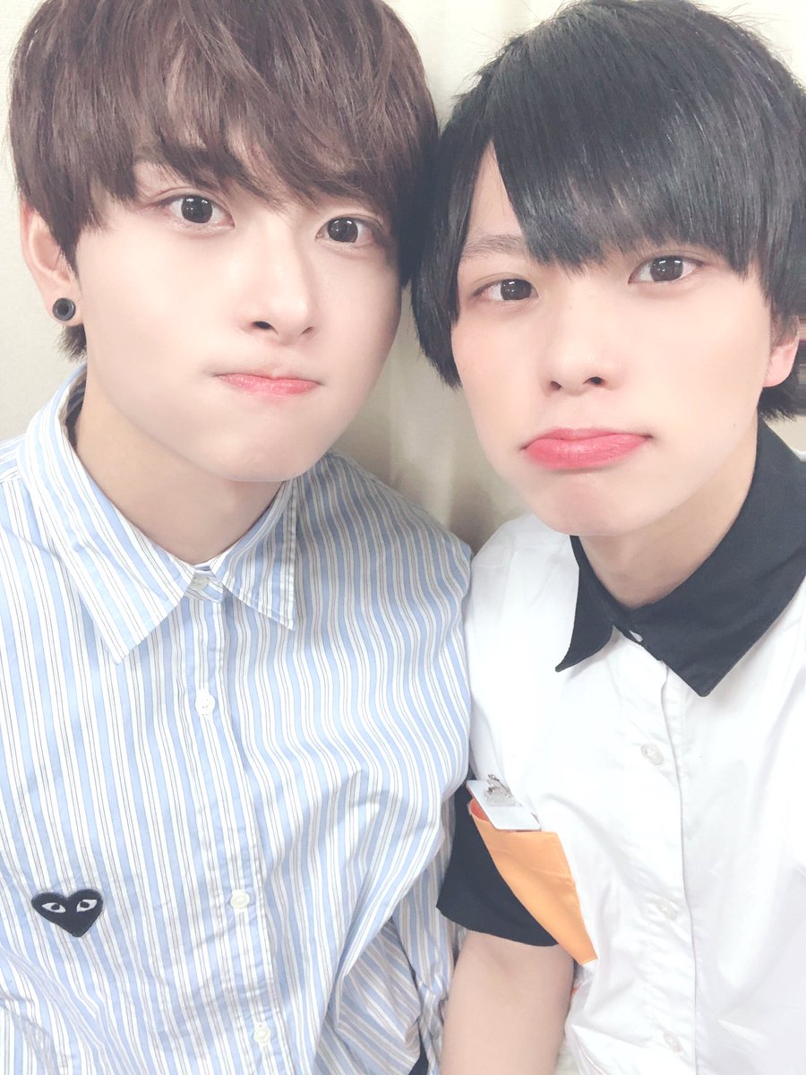 ryuu_ReL's tweet photo. 『DDほぼ毎日生放送~7日目~』ありがとうございました！🐶

直接は会えないけどみんなに会えてる(?)の嬉しいし、今日もみんなのおかげでライブ楽しかったよー！ありがと！✨✨✨

けどやっぱり直接会えないの寂しいからリプするからリプください💕

お写真はたくとさんと撮って頂きました！😆😆😆 https://t.co/13q4bcrf59