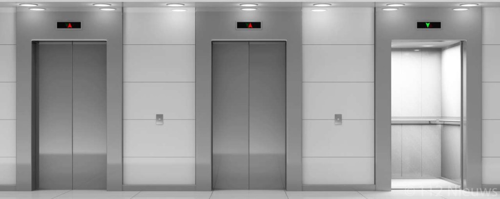 Een nogal bijzondere liftopsluiting in Vaassen...