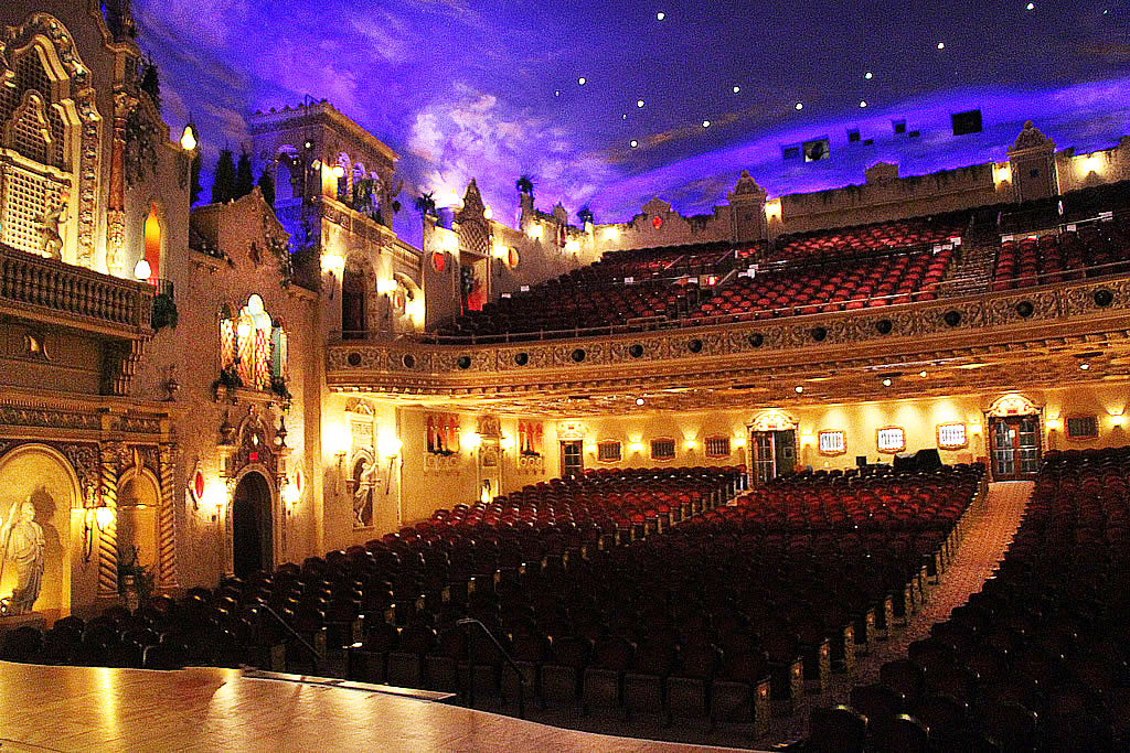 AroundIndy's tweet image. Good morning! It's Saturday, Mar. 7, 2020. Things to do in #Indianapolis &amp;amp; #Indiana today: aroundindy.com/today.php

@andparamount @ParkeCounty @BCMusicCenter @ILuvBrownCounty @OldNatlCentre @FWEmbassy @VisitBtown @acwmc @GrowingPlacesIN @IndianaHistory @EiteljorgMuseum @IRTlive