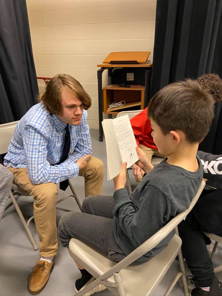 HanoverSchools's tweet photo. RESPONSIBLE CITIZENS! We love seeing the Positive Dogs from @theleedavisway visiting Laurel Meadow ES. The elementary students were left with a challenge of finding a way to serve at school. #InspireEmpowerLead #atraditionofexcellence #TheHanoverPromise #ResponsibleCitizens https://t.co/eHlQT4YiuT